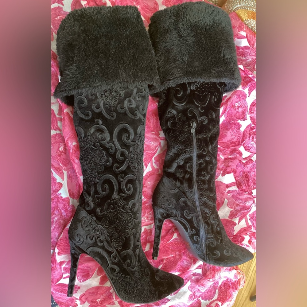 NWOT Qupid Black Textured Heeled Boots 8.5 - Picture 12 of 16